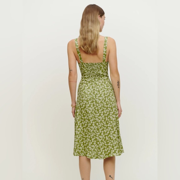 Reformation Persimmon Dress in Fennel - Picture 3 of 9